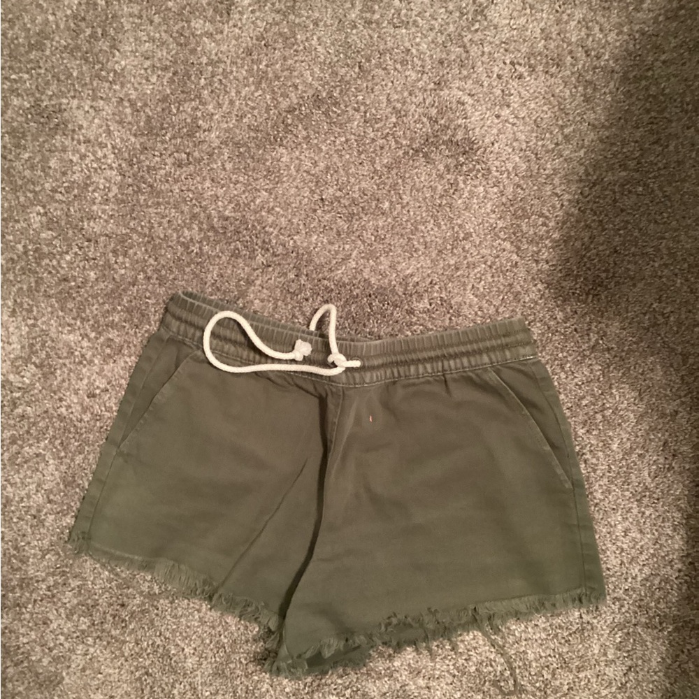 Tie shorts